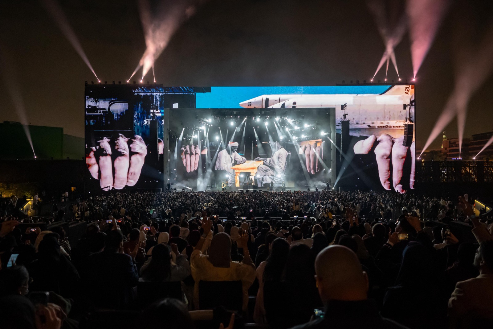 موسم الرياض.. ليلة غنائية استثنائية تجمع نجوما من مختلف الألوان الموسيقية