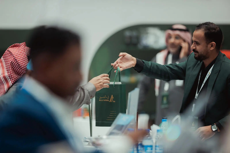 منتدى الجوف الزراعي يختتم أعماله بتدشين مختبر عالمي لزيت الزيتون 