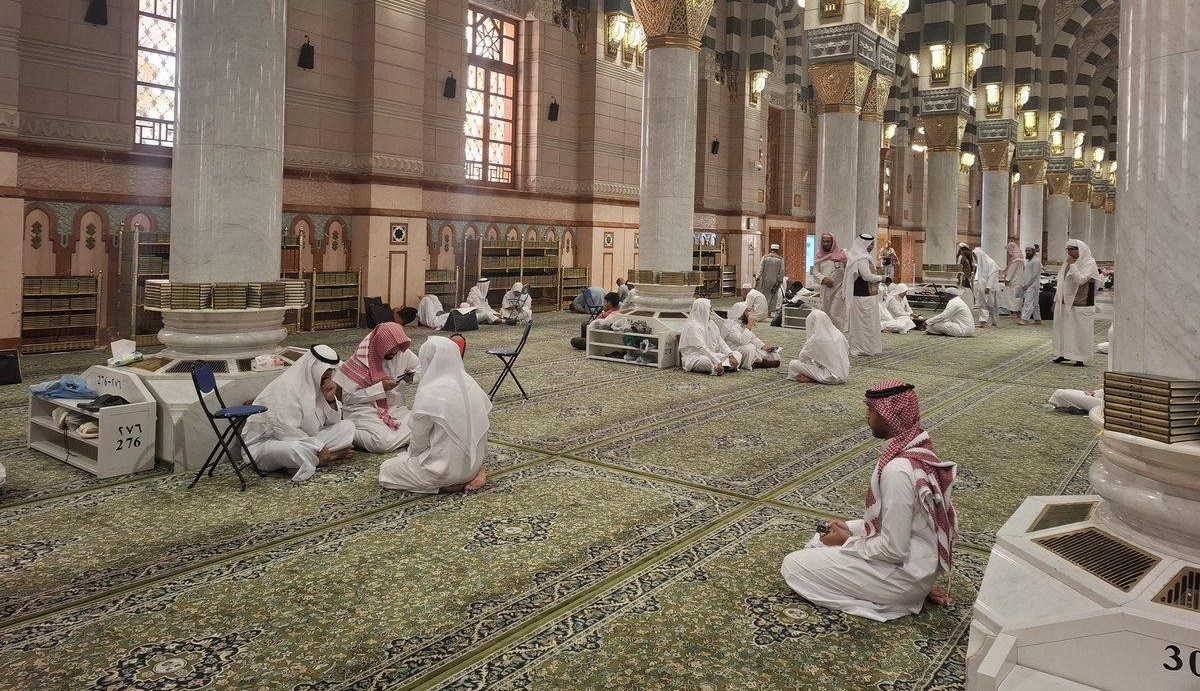 10 دول عبر 11 مطارًا دوليًا.. طلائع الحجاج تصل إلى المسجد النبوي استعدادًا للحج 