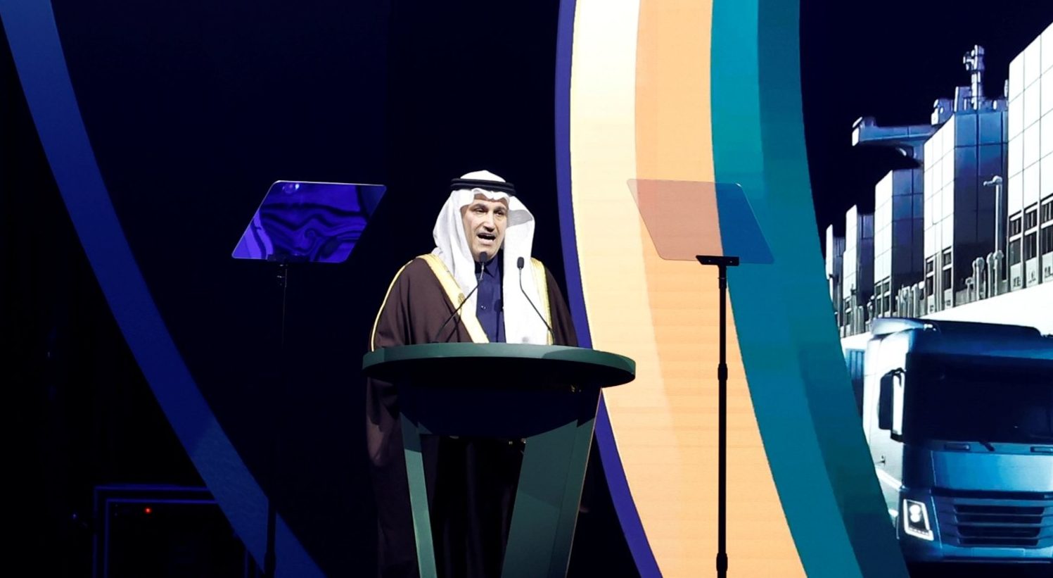 الجاسر: استثمارات القطاع الخاص في النقل والخدمات اللوجستية تتجاوز 280 مليار ريال