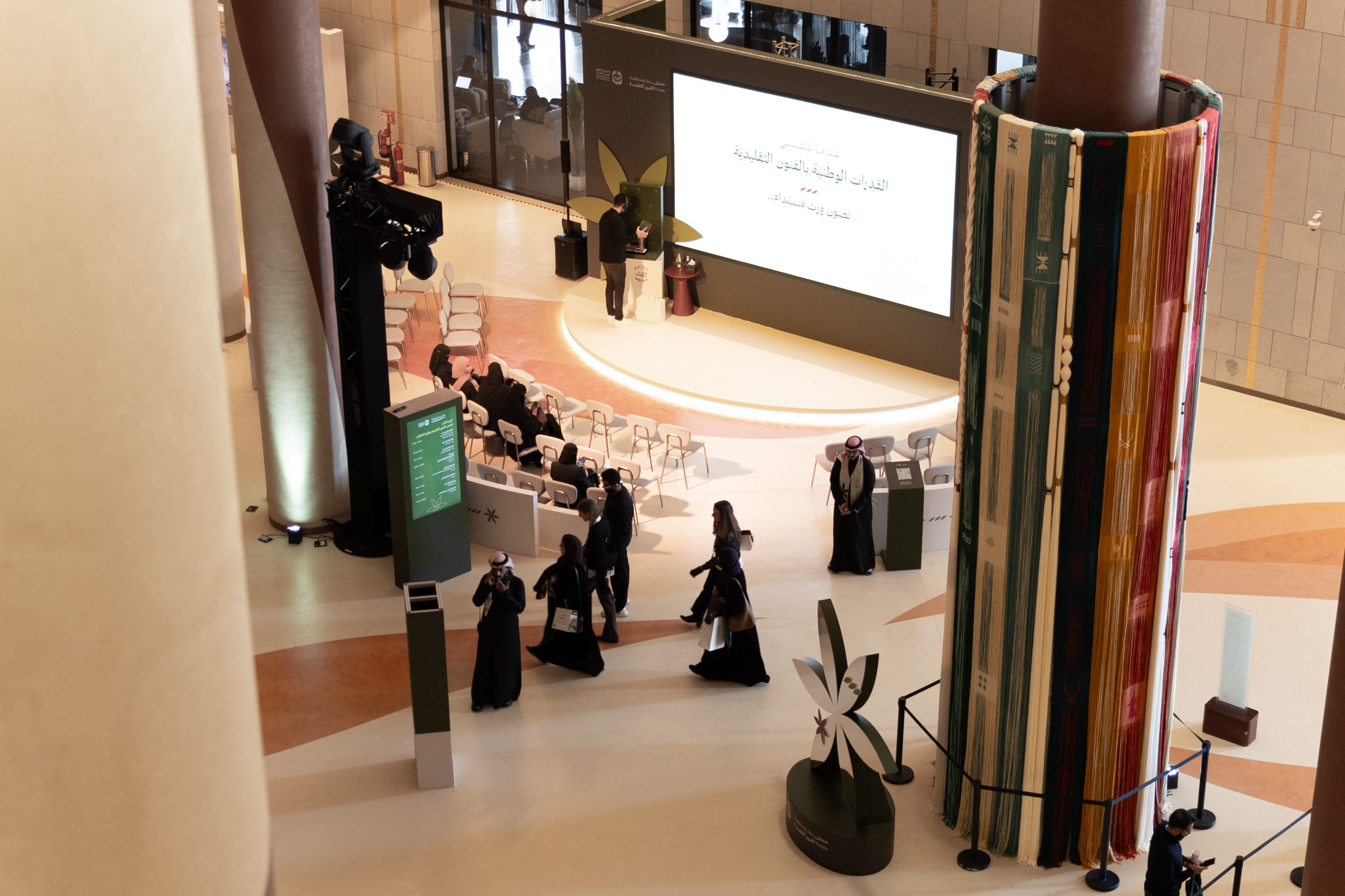 وزير التعليم ورئيس سدايا يطلقان سماي 2 لتمكين منسوبي 11 وزارة في الذكاء الاصطناعي