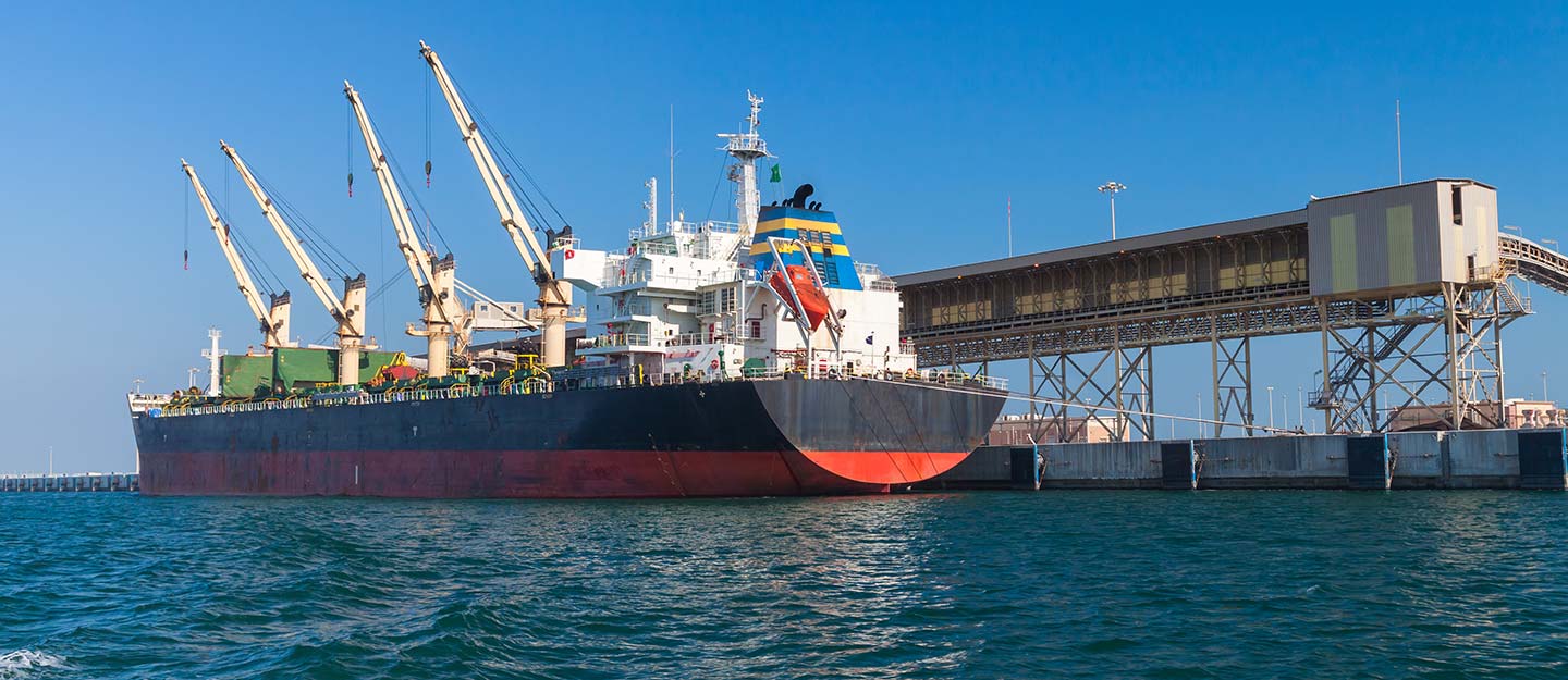 موانئ توقع عقدًا بـ 139 مليون ريال لإنشاء مركز صناعات بحرية برأس الخير 