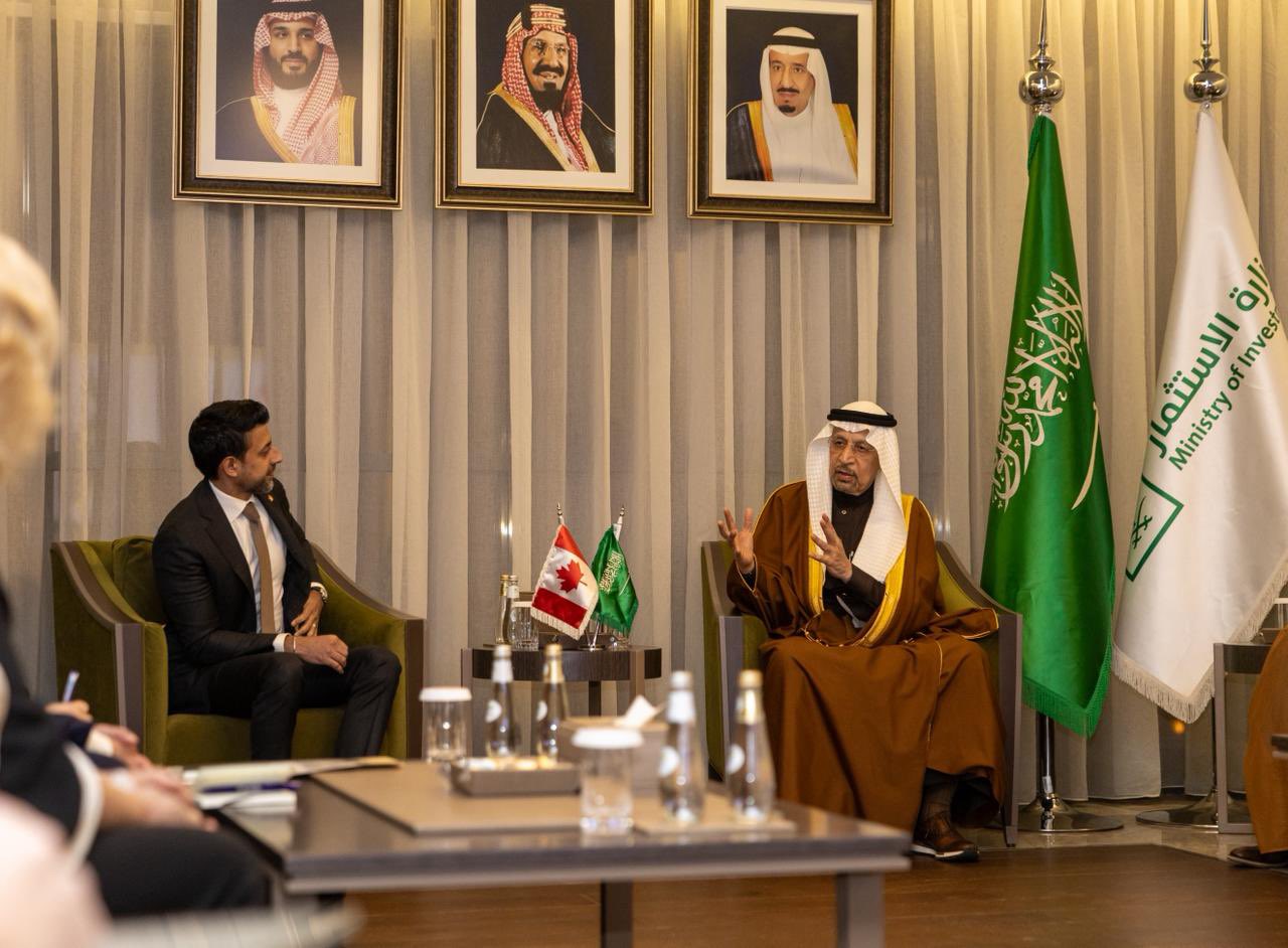 وزير الاستثمار يبحث مع وزير التجارة الدولية الكندي سبل تعزيز بيئة الأعمال وجذب الاستثمارات النوعية