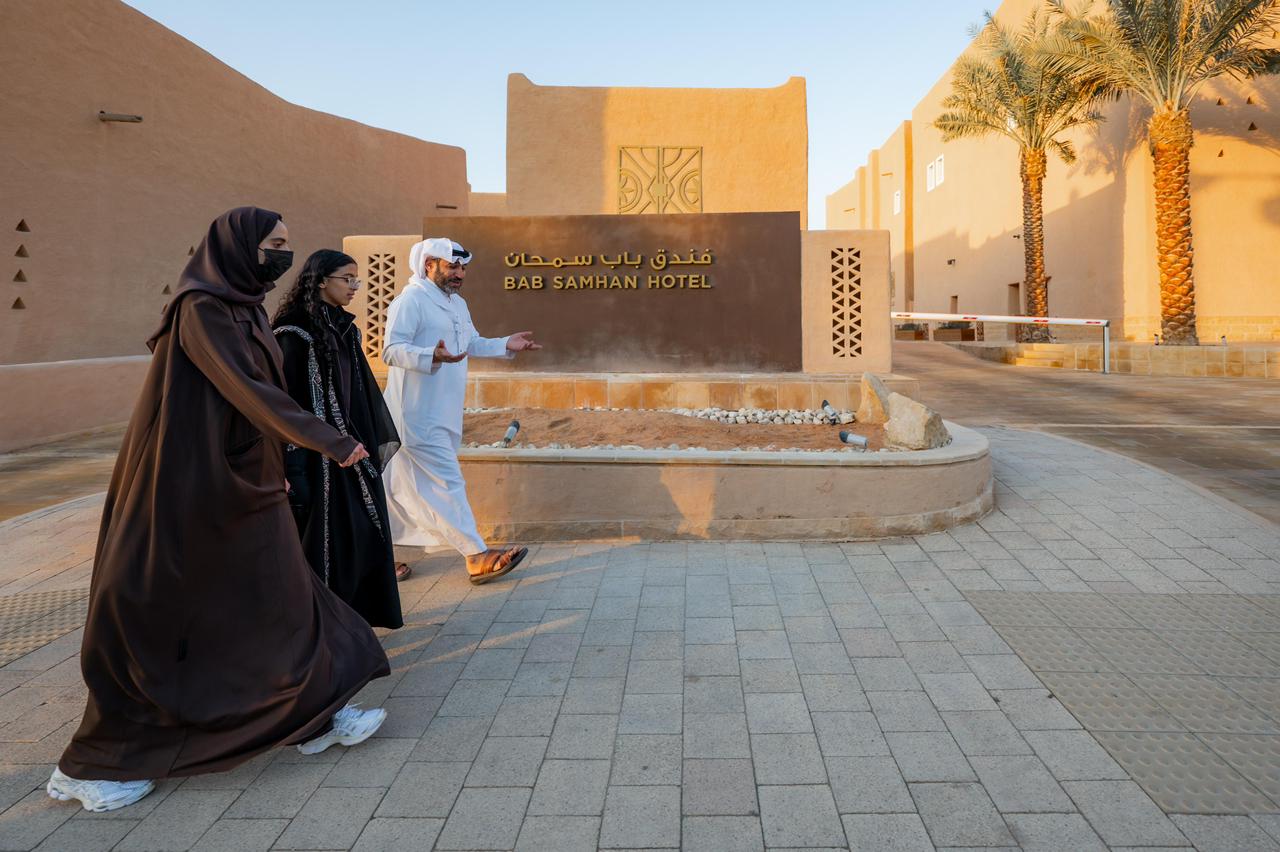 الدفاع المدني يحذر: أمطار رعدية وسيول متوقعة حتى الأحد المقبل