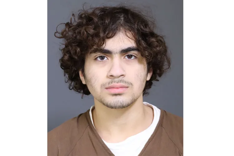 سيلفي الدم .. ماذا فعل ديريك روزا مراهق فلوريدا؟ 