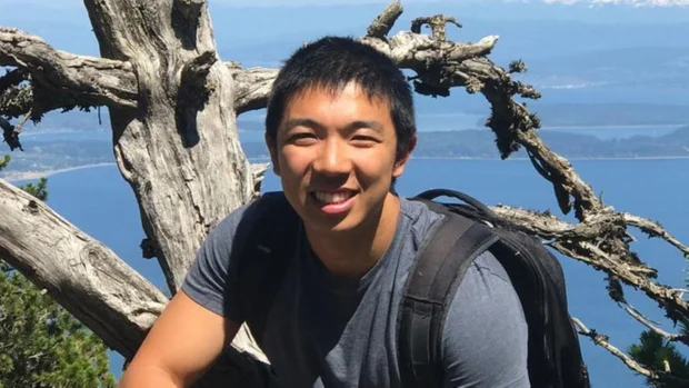 كيف أنهى هوس غامض حياة طالب جامعة ييل؟