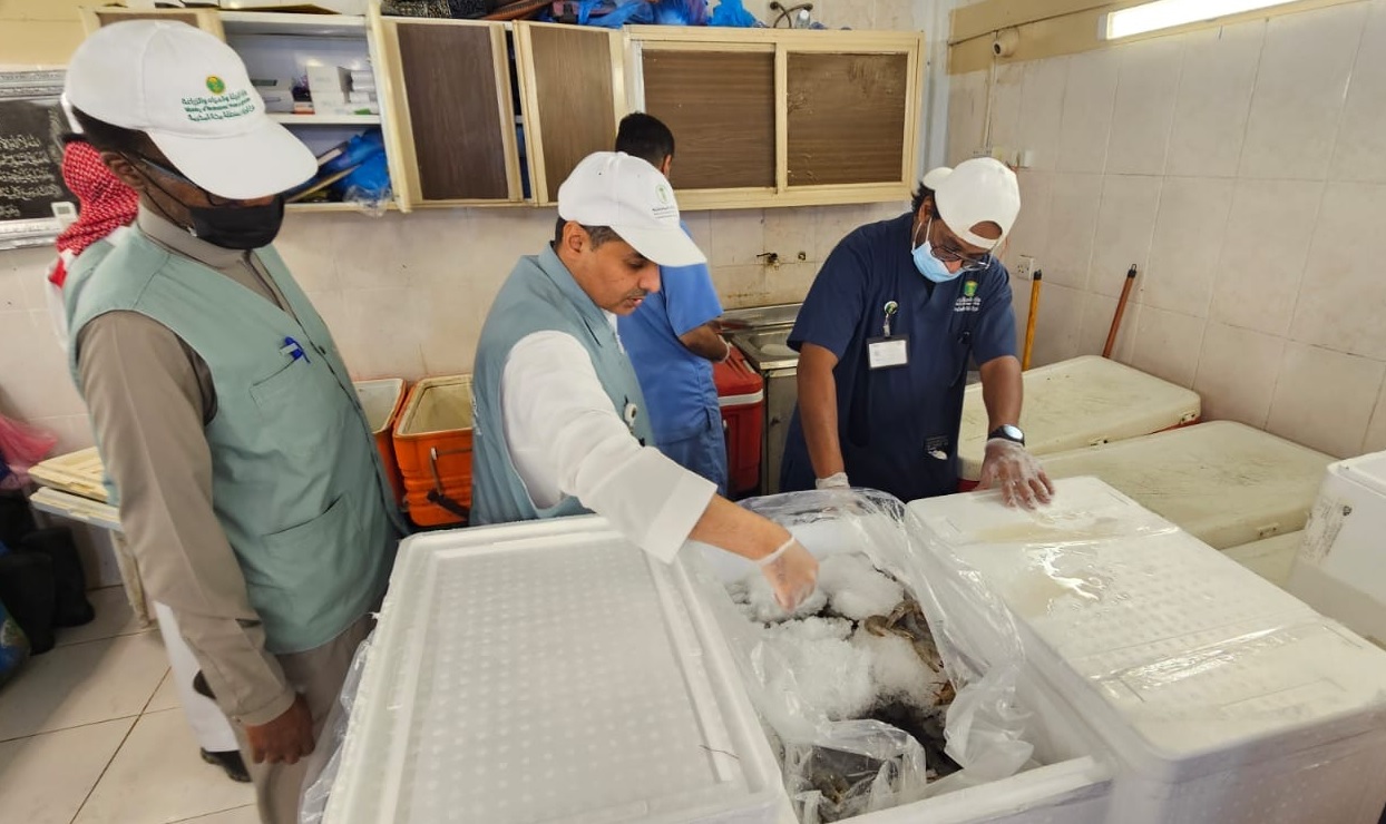 طرح نسخ خاصة من رانج روفر فيلار بسعر 80 ألف يورو