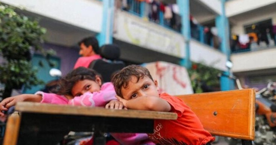 “يونيسف” تُدخل أول شحنة مواد تعليمية ترفيهية لأطفال غزة منذ عامين