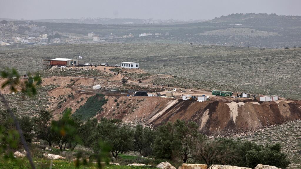 قيادي فلسطيني لـ”الوئام”: تصنيف الاحتلال للضفة أراضي دولة يقوض حل الدولتين
