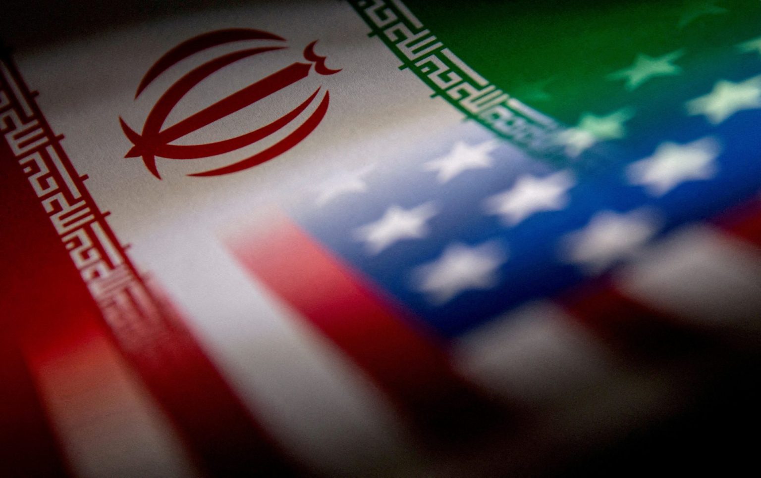 أكسيوس: واشنطن وطهران تستعدان لجولة حاسمة من المفاوضات في جنيف