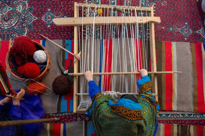 «يوم التأسيس» في رفحاء.. أزياء التراث ولوحات التاريخ تزين المدارس 