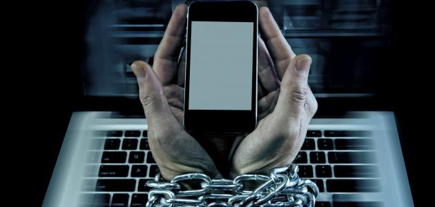 محاكمة تاريخية في لوس أنجلوس.. تهم الإدمان الرقمي تحاصر ميتا و يوتيوب 