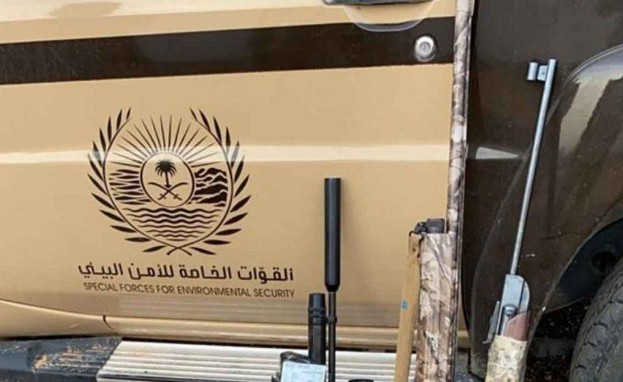 ضبط 4 مخالفين لنظام البيئة لاستغلالهم الرواسب في مكة