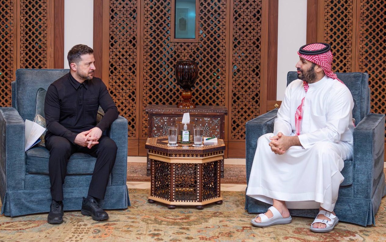 ولي العهد يبحث مع الرئيس الأوكراني بجدة تطورات الأوضاع الإقليمية والدولية