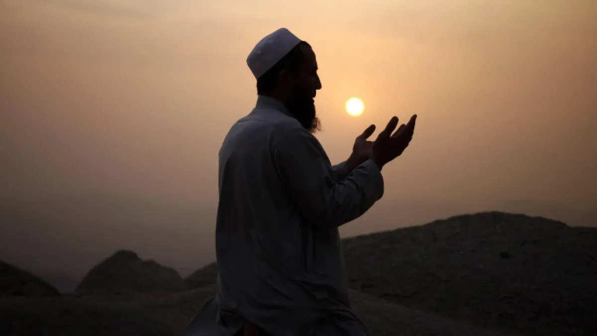 دعاء الفجر مكتوب كامل.. أدعية مستجابة لبداية يوم جديد