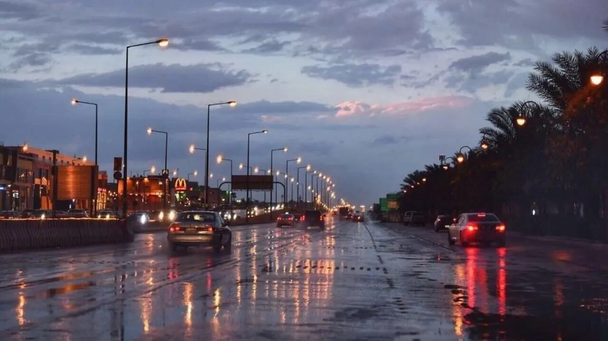 الأرصاد ينبه من هطول أمطار على الرياض