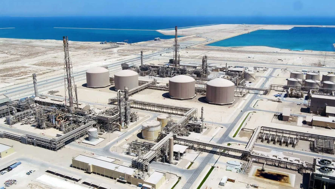 عملاق الألومنيوم السعودي في «رأس الخير» يقود الصناعة العالمية