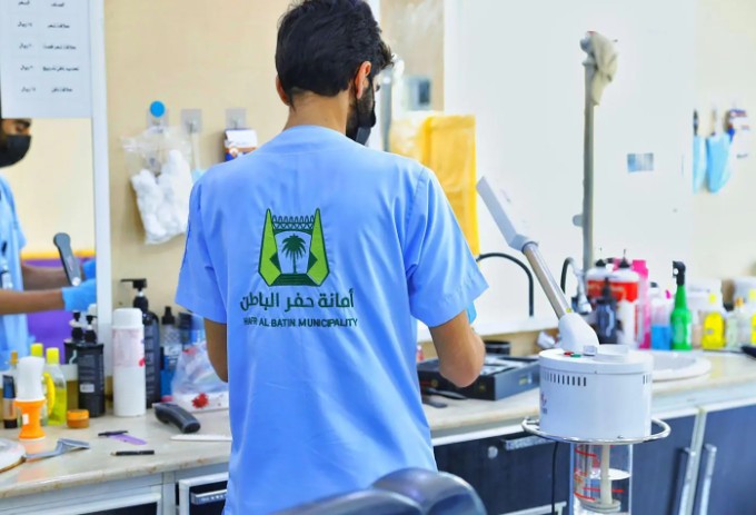 أمانة حفر الباطن تعزز استعداداتها لعيد الفطر بأعمال رقابية وخدمية شاملة