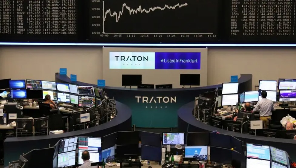 أسهم أوروبا ترتفع ببطء مع ترقب تطورات الصراع في الشرق الأوسط