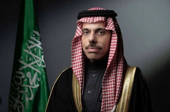 وزير الخارجية يعزي نظيره العُماني في وفاة السيد فهد بن محمود آل سعيد