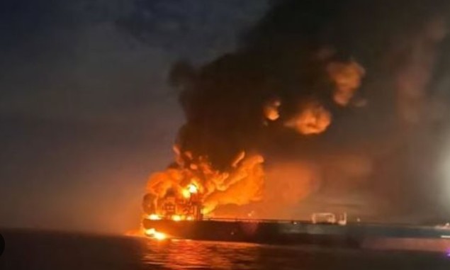 حطام مسيّرة يشعل حريقًا في منشأة نفط روسية