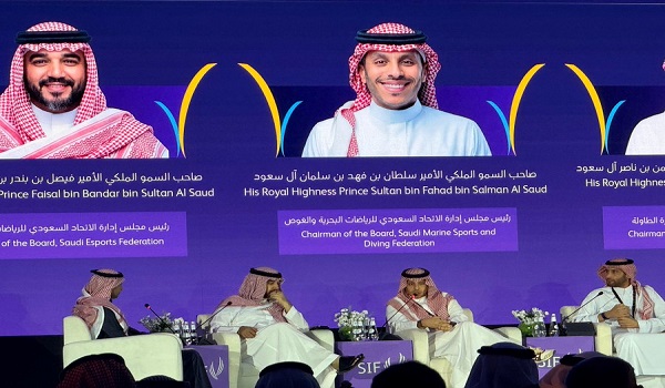 رئيس اتحاد الرياضات البحرية: لدينا اليوم 50 ألف رخصة غوص للمواطنين