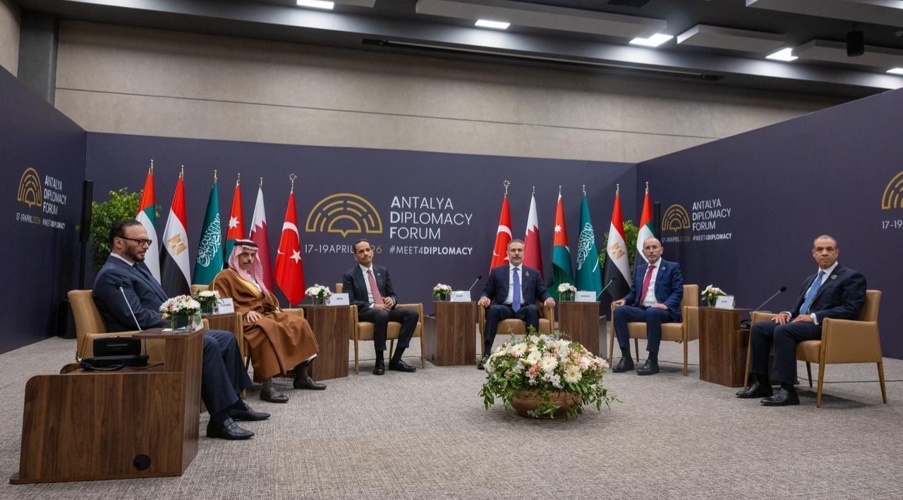 وزير الخارجية يشارك في الاجتماع الوزاري لمجموعة الثمانية بشأن غزة في أنطاليا