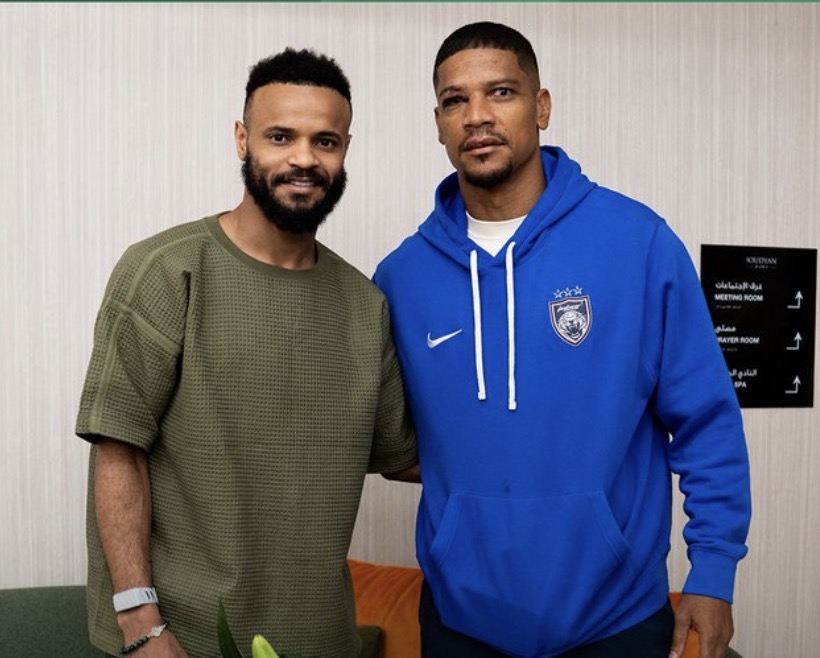 ‫علي مجرشي يزور لاعب فريق جوهور دار التعظيم بعد الإصابة الخطيرة