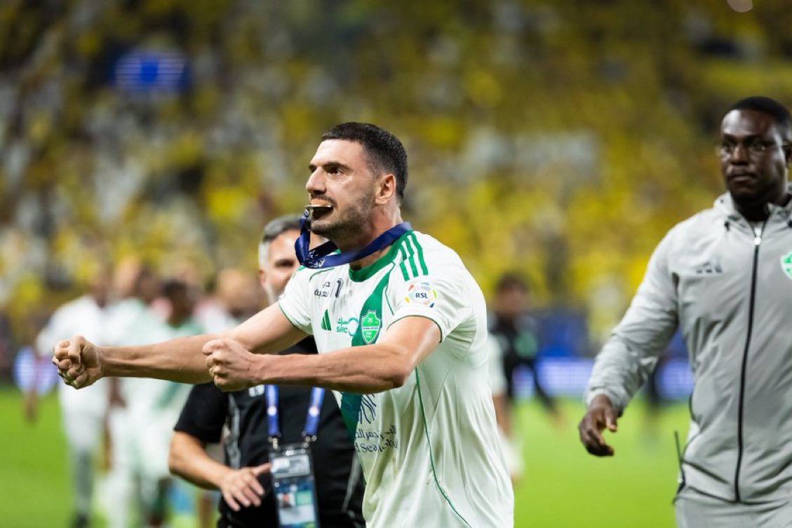 ديميرال: الجميع يساعد النصر لكي يحقق بطولة