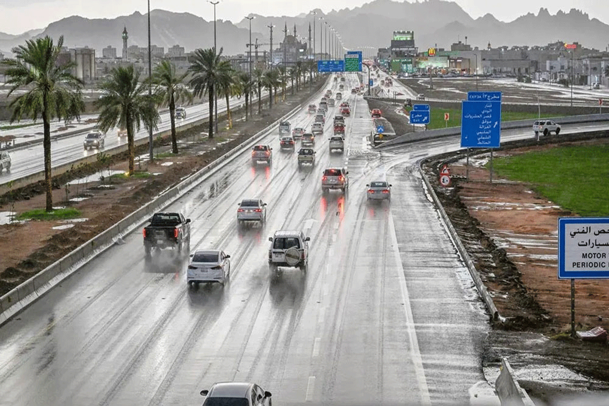 كيف تبدو خريطة الأمطار والسيول في الرياض وجازان اليوم؟