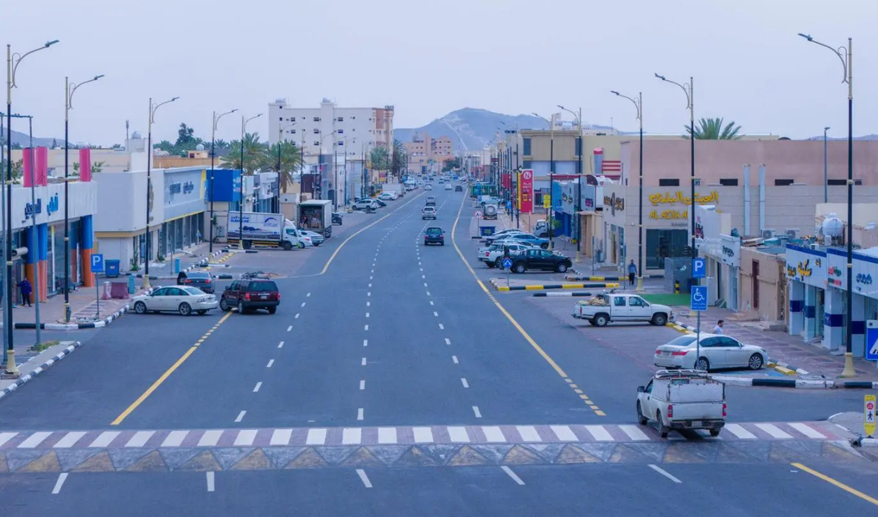 أمانة حائل تستكمل تأهيل طريق الملك خالد لتعزيز كفاءة الحركة نحو المنطقة المركزية