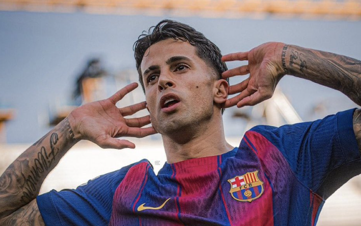 وكيل كانسيلو يتحرك لضمه لبرشلونة بشكل نهائي