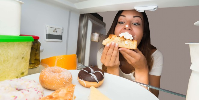 لماذا نشتهي الحلويات والمعجنات بعد الوجبات؟