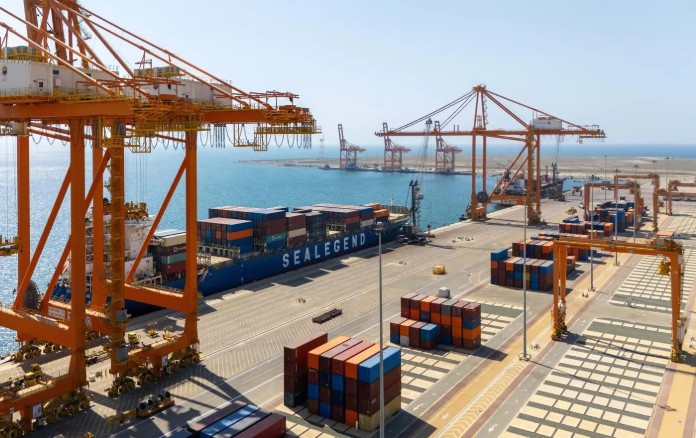 ميناء جازان.. نقطة محورية لدعم التجارة والصناعة في المملكة