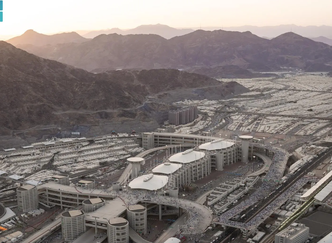 الهيئة الملكية تواصل استعداداتها لموسم حج 1447هـ مع انتقال الأعمال إلى الميدان