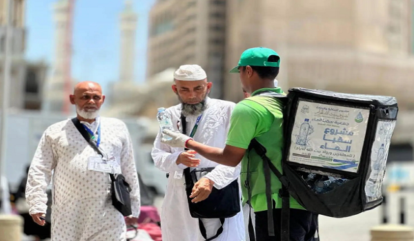 سقيا الحجاج في يوم التروية.. منظومة إنسانية ضخمة بمشاركة آلاف المتطوعين
