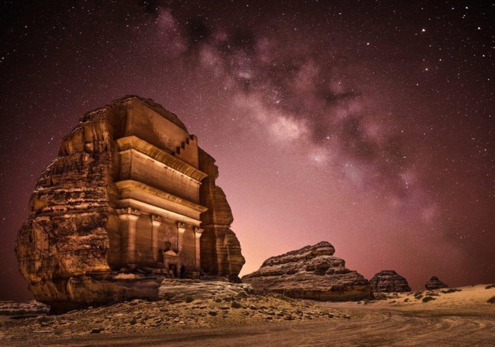 بين الحجر ودادان وجبل عكمة.. العلا تعيد تعريف مفهوم المتحف الحي