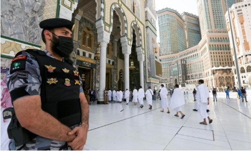 ضبط 22 مخالفًا لأنظمة وتعليمات الحج