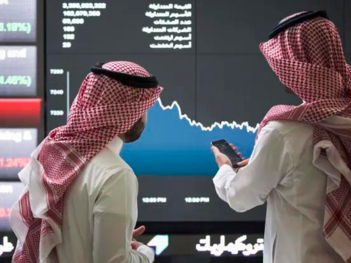 مكاسب جماعية.. آمال التهدئة تنعش البورصات العربية