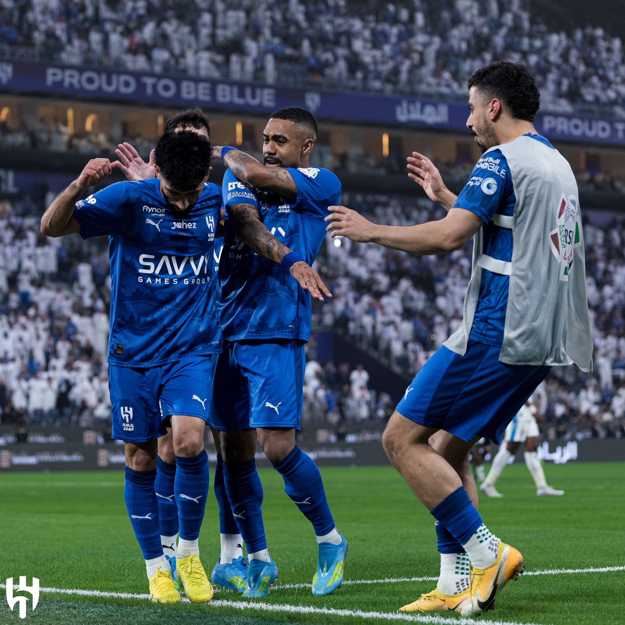 الهلال يفوز على نيوم ويؤجل حسم لقب الدوري للجولة الأخيرة