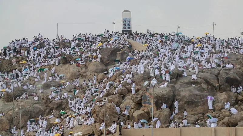 من حجة الوداع إلى اليوم.. جبل الرحمة أيقونة الحج الكبرى