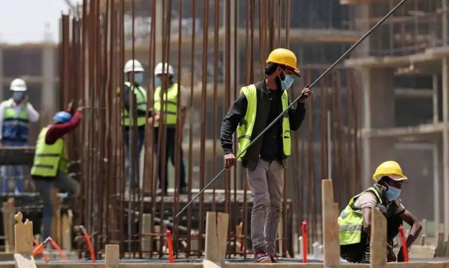 ارتفاع تكاليف البناء في السعودية 2.4% خلال أبريل 2026