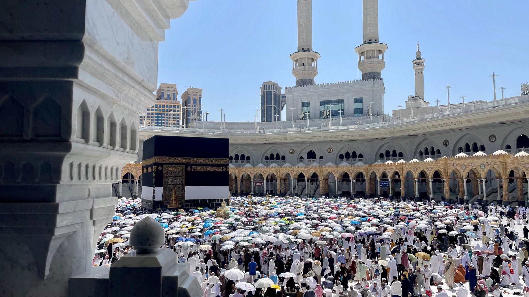 ضيوف الرحمن المتعجلون يؤدون طواف الوداع ثاني أيام التشريق طواف الوداع