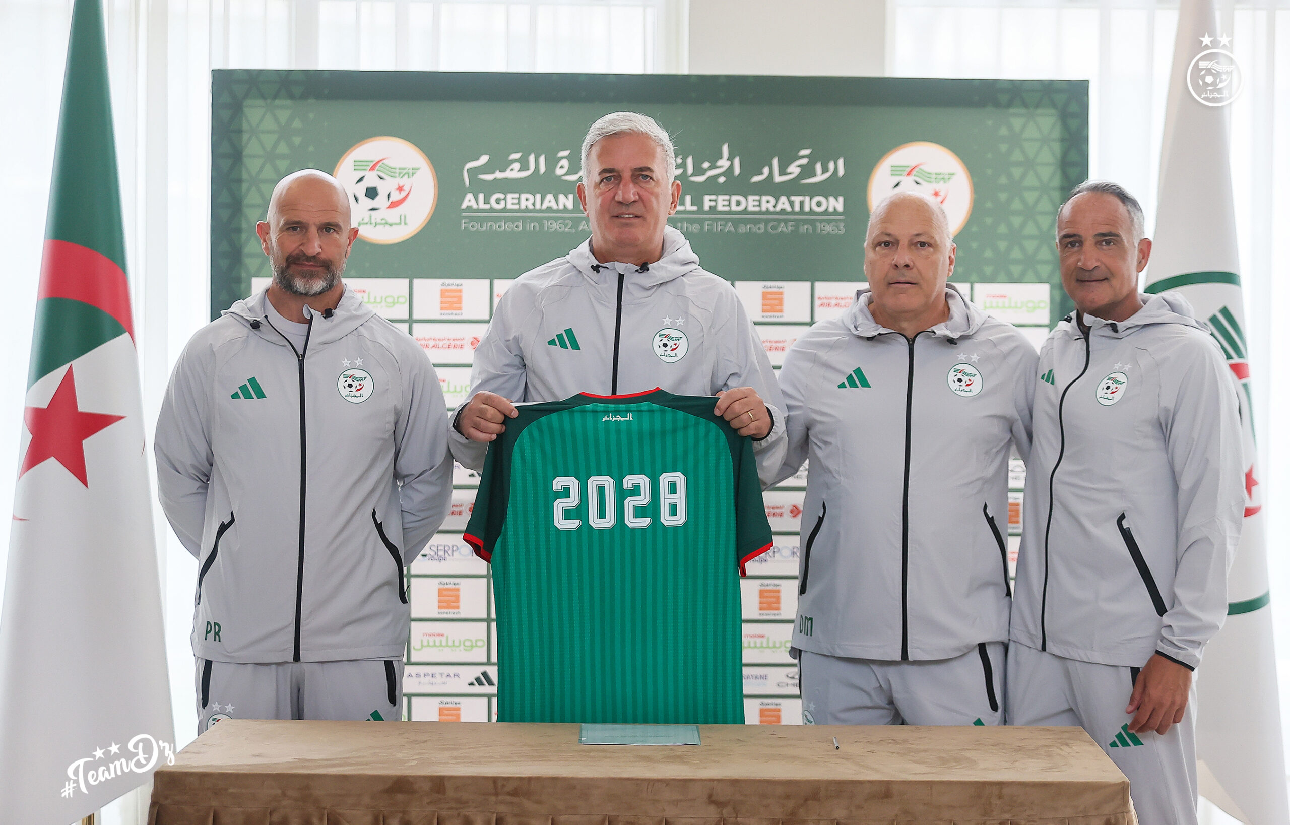 الاتحاد الجزائري لكرة القدم يمدد التعاقد مع بيتكوفيتش لـ2028