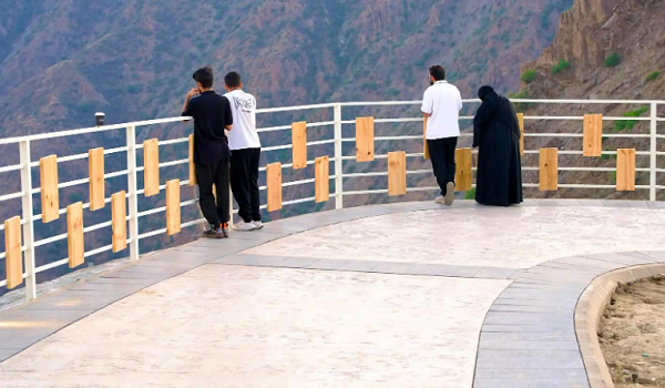 ممشى اللافندر في الباحة.. مساحة حضرية تجمع الرياضة وجمال الطبيعة