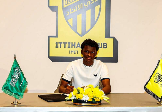 لاعب شباب الاتحاد ينتقل إلى الأهلي فيصل فلاته