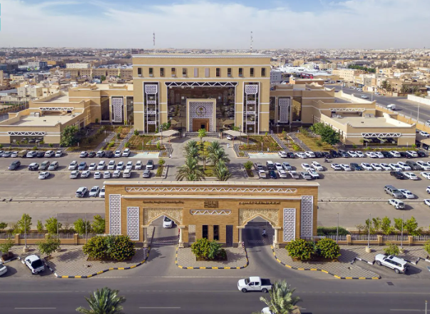 أمانة القصيم تُطلق الإشارات الذكية بالذكاء الاصطناعي في بريدة