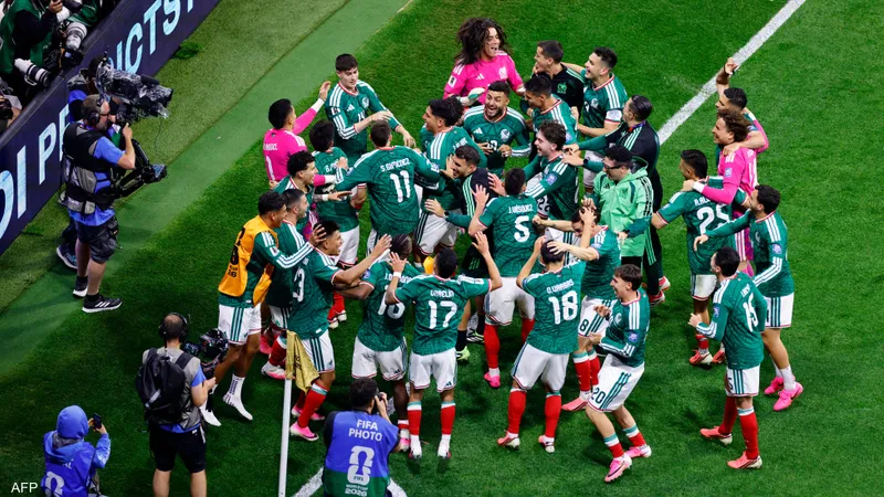 المكسيك ينتظر الفائز من إنجلترا والكونغو في ثمن نهائى كأس العالم
