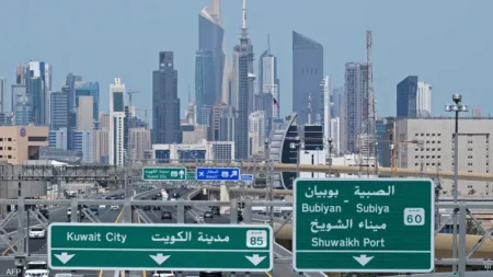 الدفاعات الجوية الكويتية تتصدى لهجمات طائرات مسيرة معادية إيرانية