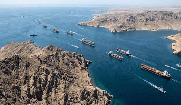 مسؤولون أمريكيون: السبت لن يكون يومًا سعيدًا لإيران إذا لم تفتح هرمز
